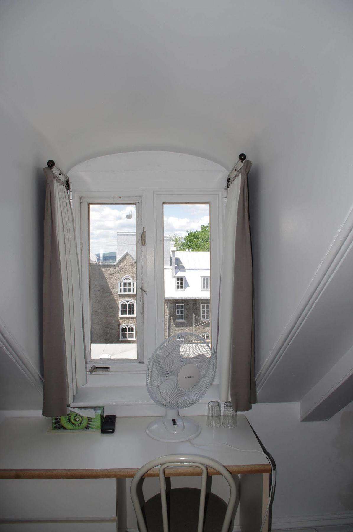 Auberge St-Louis Quebec City Bagian luar foto